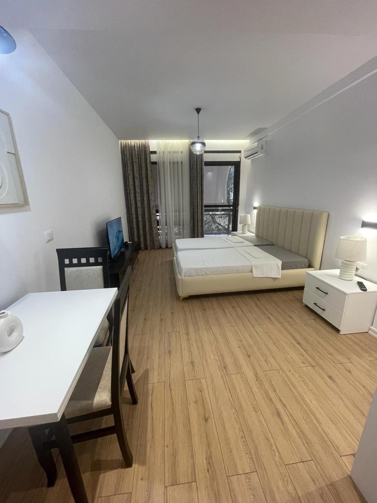 Suite Dolce Vita Тирана Экстерьер фото